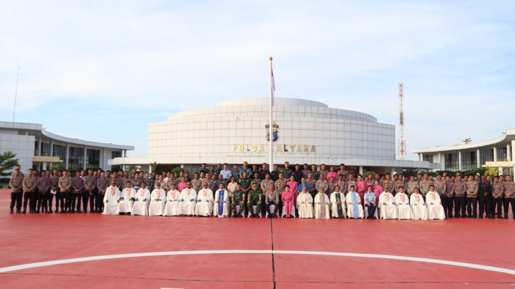 fb26b405-7b8f-4c33-bd0b-a762f84c2d13