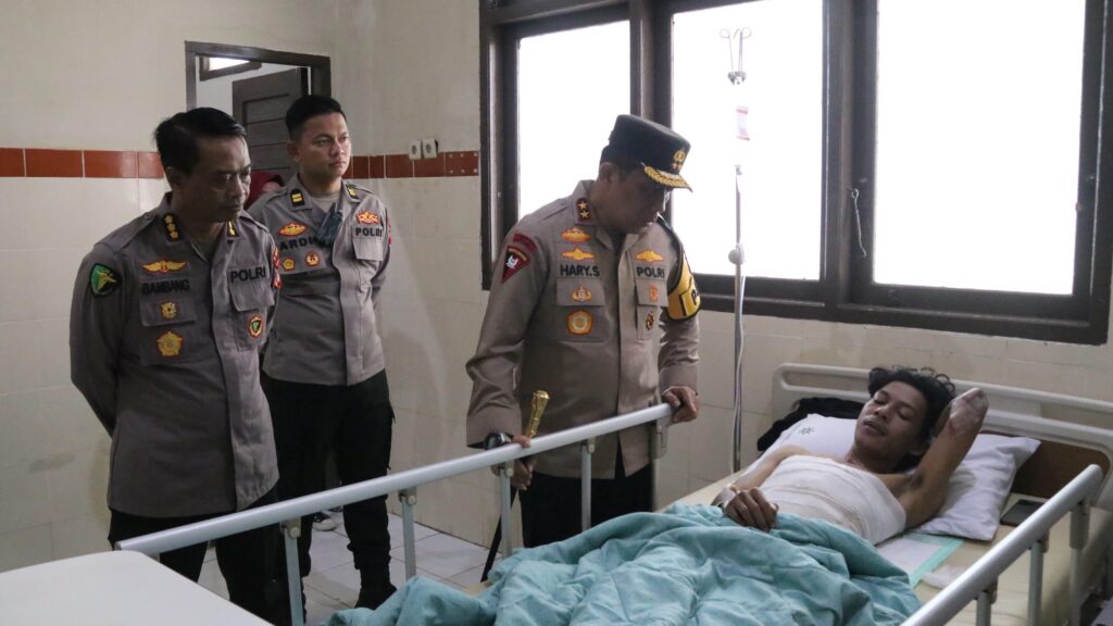 def8dac1-0bd0-424f-b5c5-785e24881508