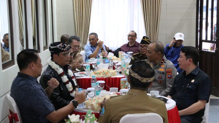 4bfb2583-c73b-4ece-b51d-c6771039b97b