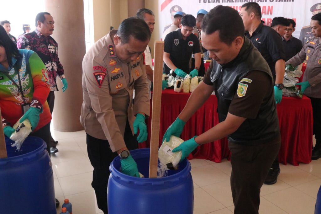 81b077a4-77d3-4f9e-b89c-0b5745f31fae