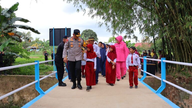 e9a93a96-7691-4491-80f7-6940d6fe9927